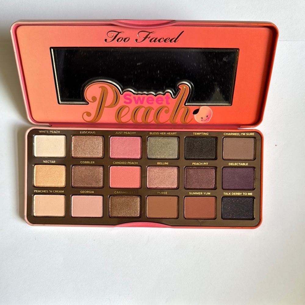Too Faced Sweet Peach Eyeshadow Palette NWOT
